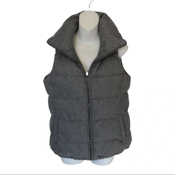 Tweedt Gray Puffer Coat Vest Full Zip front pockets Classic Vest Small Old Navy - Picture 4 of 11